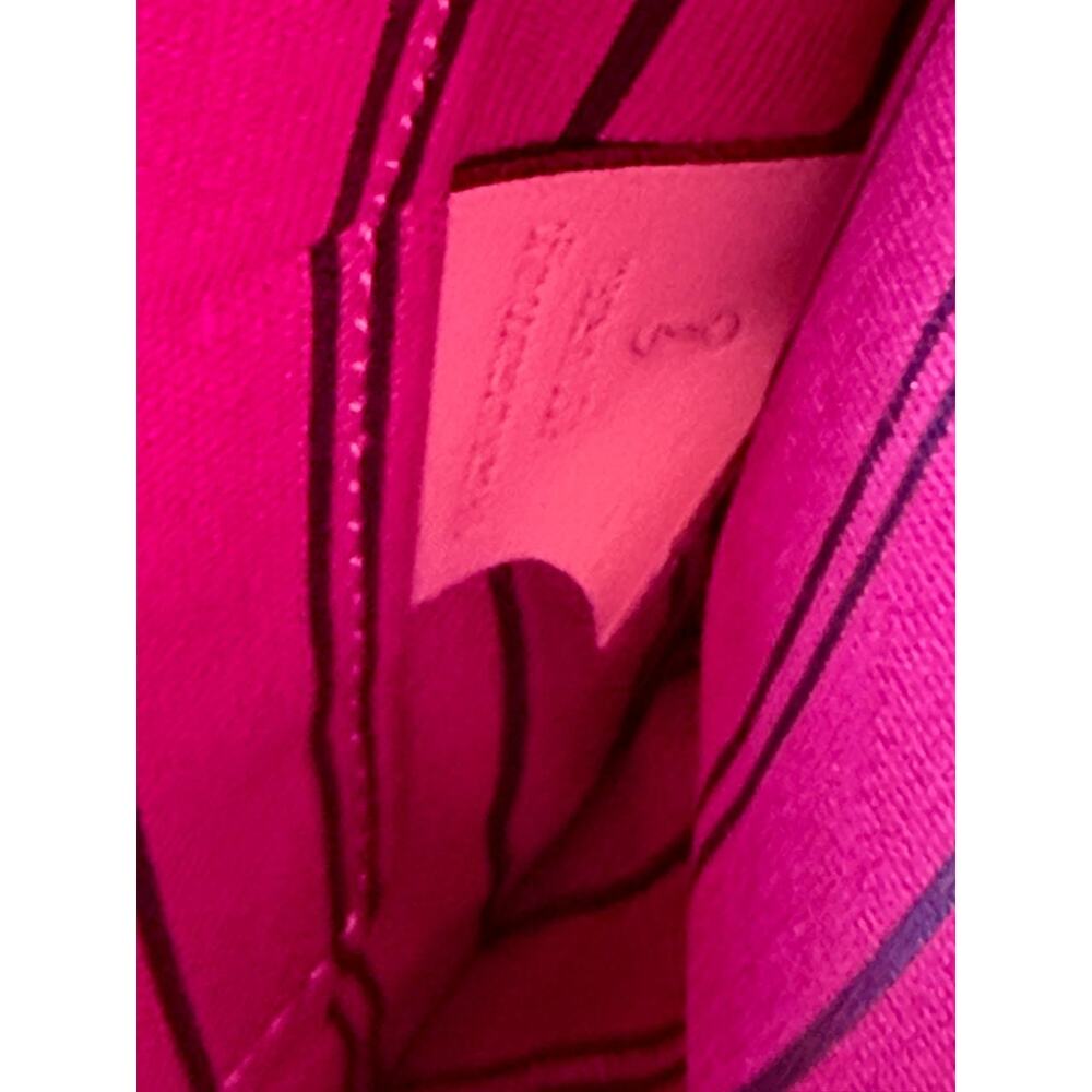 Louis Vuitton HAWAII Pochette MM Pouch Wristlet Hot Pink Monogram Maui LTD RARE - Picture 9 of 15